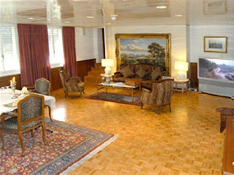 Century Ginevra